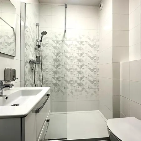 Przyjazni 16 25 - Self Check-in 20h - Lift Apartment *